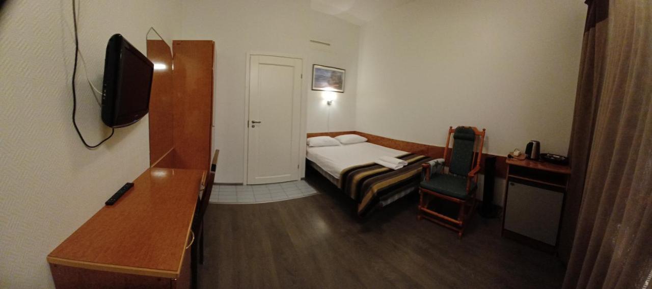 Hotel Mestarin Kievari Кемиярви Экстерьер фото