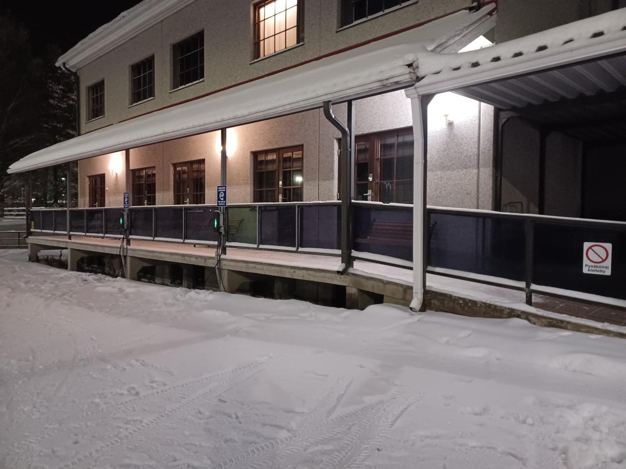 Hotel Mestarin Kievari Кемиярви Экстерьер фото