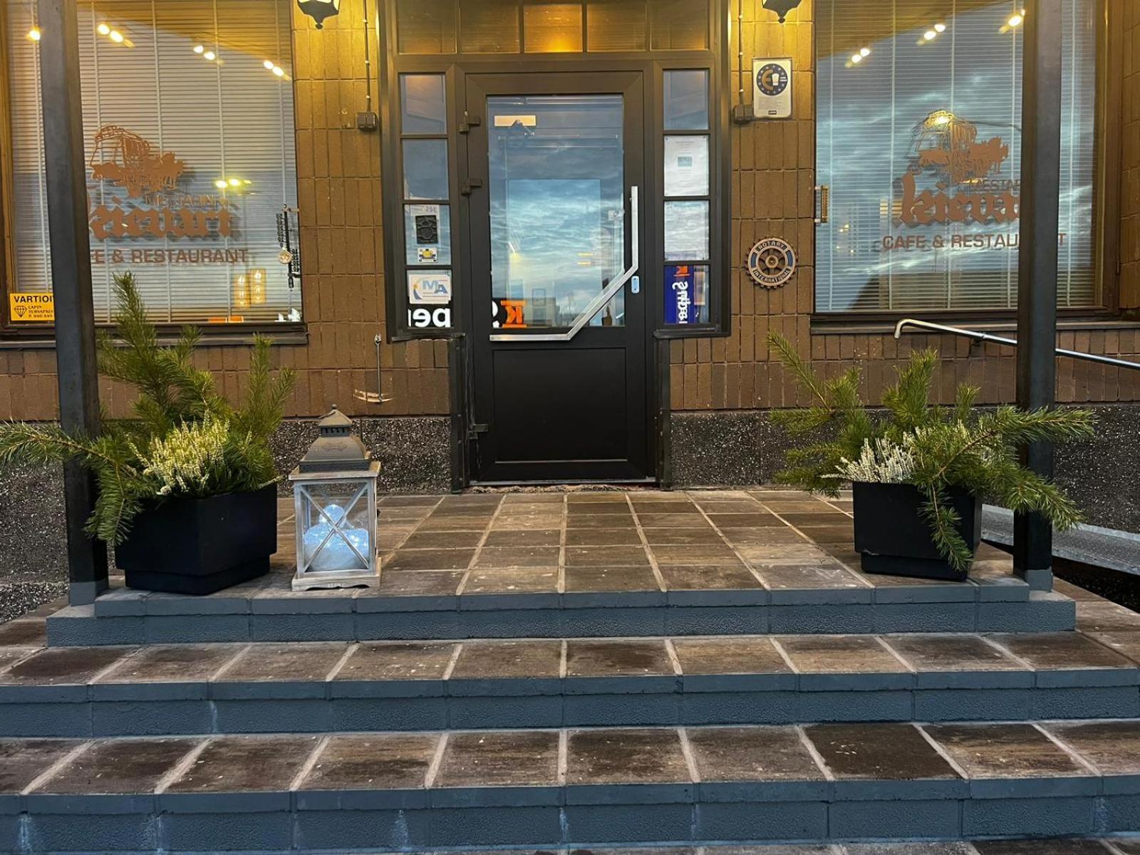 Hotel Mestarin Kievari Кемиярви Экстерьер фото
