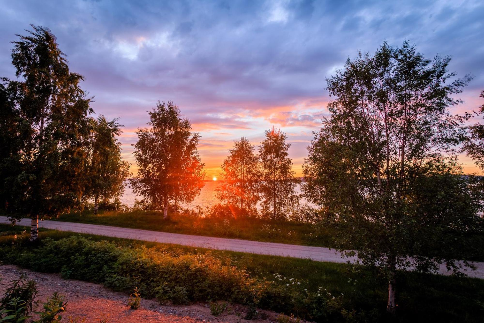 Hotel Mestarin Kievari Кемиярви Экстерьер фото
